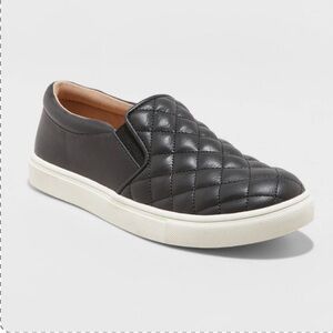 Women’s Reese Sneakers with Memory Foam Insole